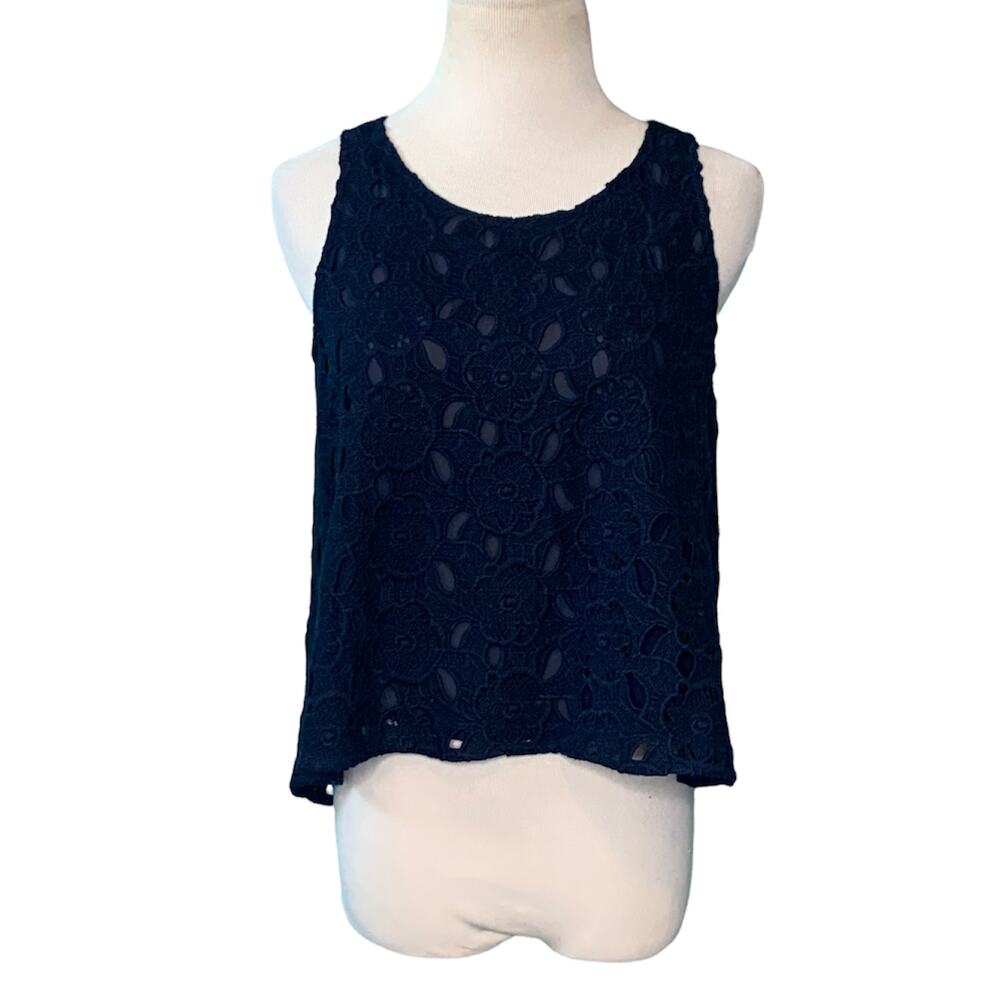 Ann Taylor blue eyelet sleeveless lined blouse size XS
